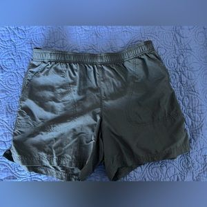 Size small Columbia black athletic shorts.  Pockets.